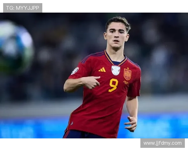 加维伤情好转，重返训练场为西班牙队备战新一阶段赛事表现稳健